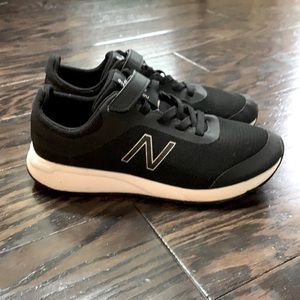 New Balance boys velcro 455v2 sneakers
